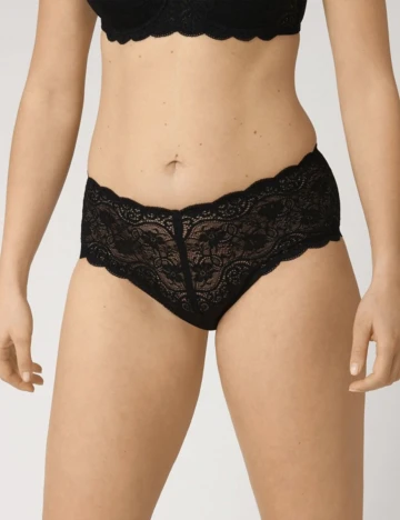 Chilot Triumph, negru