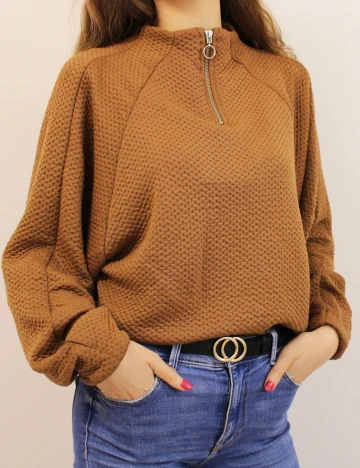 Bluza Stradivarius, maro, S Maro