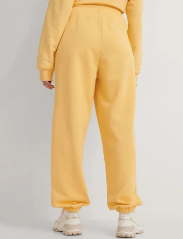 Pantaloni NA-KD, galben, M Galben