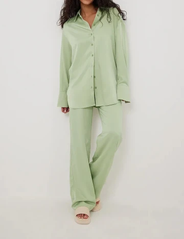 Pantaloni NA-KD, verde, 36