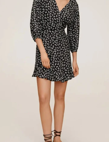 Fusta Mango, negru floral, S