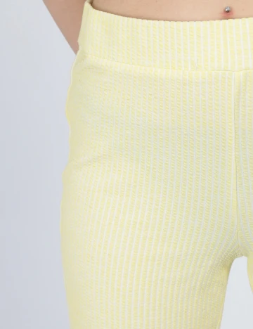 Pantaloni Vero Moda, galben, M