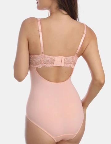 Body Sassa, piersica