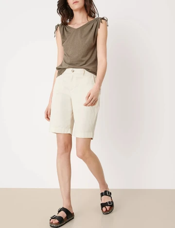 Pantaloni scurti s.Oliver, ecru, W44 Alb