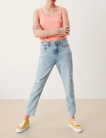 Maiou Q/S, roz