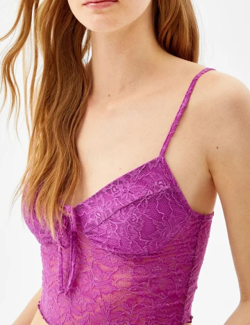 Top Bershka, mov, M