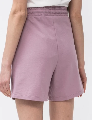 Pantaloni scurti Vero Moda, mov, XS