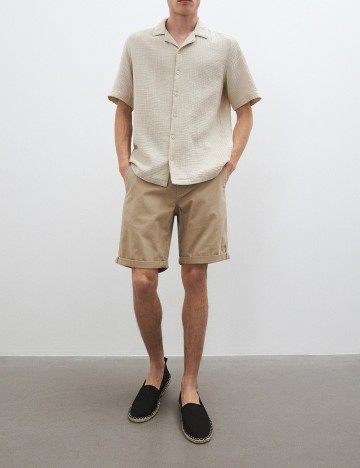 
						Pantaloni scurti Reserved, crem