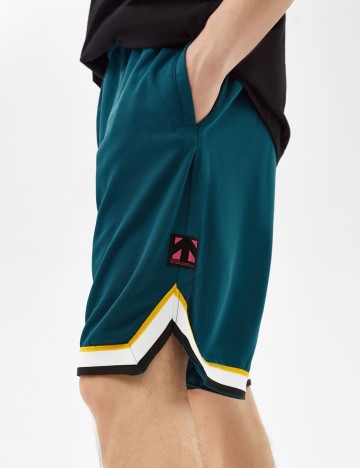 Pantaloni scurti Bershka, verde, S