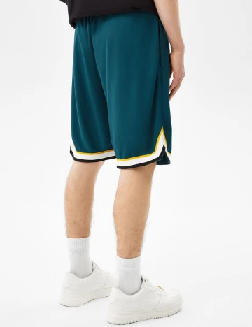 Pantaloni scurti Bershka, verde, S