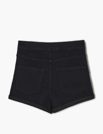 Pantaloni scurti CROPP, negru