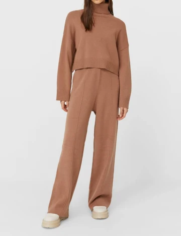 Pantaloni Stradivarius, maro, S