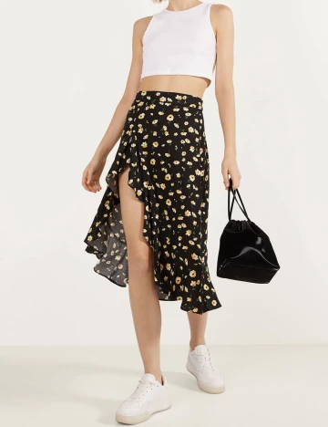Fusta Bershka, negru floral, L