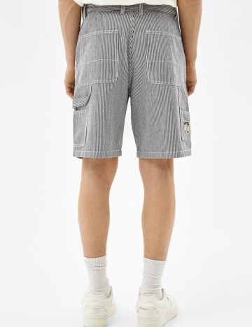 Pantaloni scurti Bershka, gri, 38