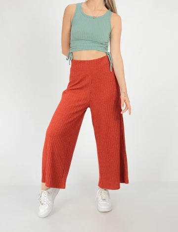 Pantaloni Stradivarius, caramiziu, M