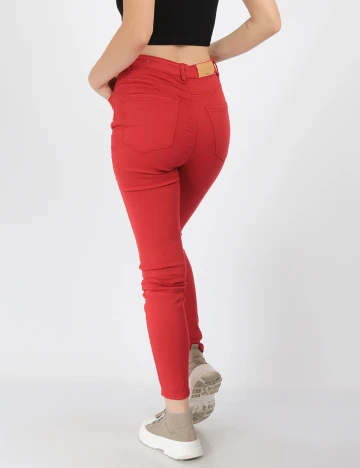 Blugi Stradivarius, rosu, 34 Rosu