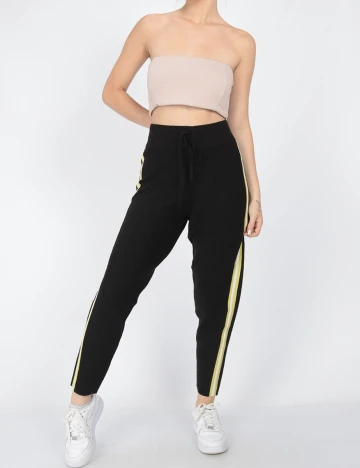 Pantaloni Reserved, negru, M