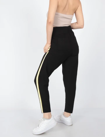 Pantaloni Reserved, negru, M