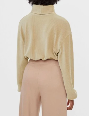 Top Bershka, maro deschis, S