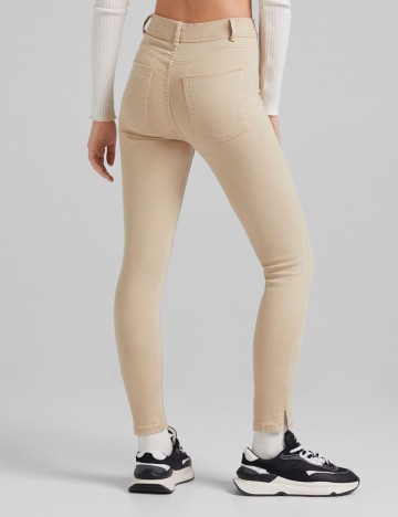 Blugi Bershka, crem, 32