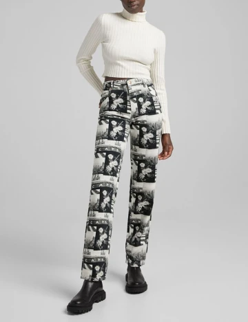 Blugi Bershka, alb-negru, 44