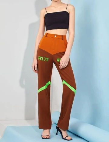 Pantaloni SHEIN, maro, L