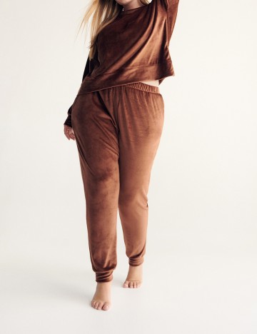 Compleu Reserved Plus Size, maro