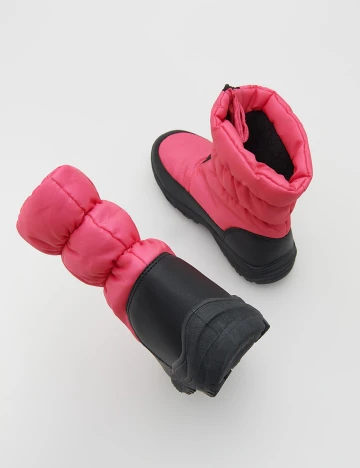 Ghete Reserved, roz, 35