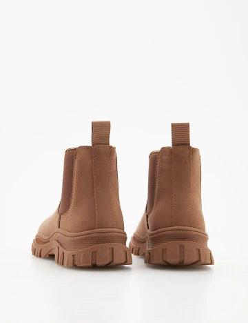 Ghete Reserved, maro, 36