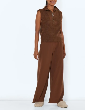 Vesta Noisy May, maro