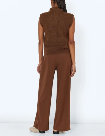 Vesta Noisy May, maro