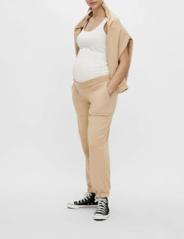 Pantaloni PIECES MATERNITY, bej Crem
