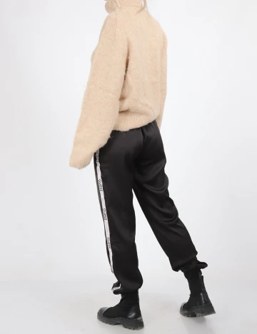 Pantaloni Guess, negru