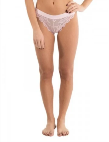 Chilot Guess, roz Roz