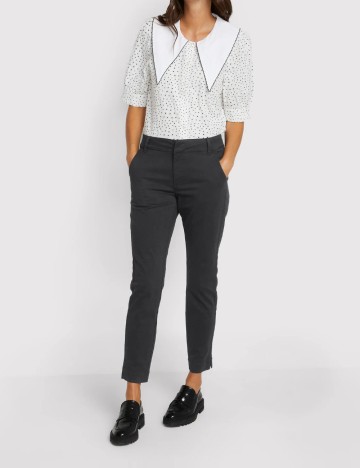 
						Pantaloni Kaffe, negru