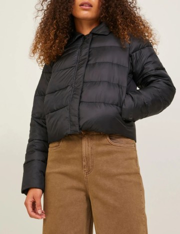 
						Geaca Jack&Jones, negru