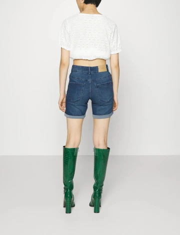 Pantaloni scurti Vero Moda, albastru
