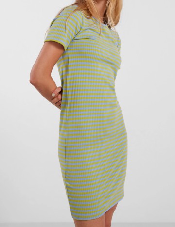 
						Rochie medie Pieces, verde