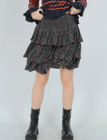 Fusta Object, negru
