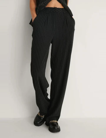 Pantaloni NA-KD, negru