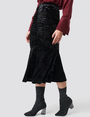 Fusta NA-KD, negru