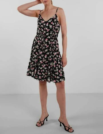 Rochie scurta Pieces, negru floral