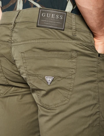 Pantaloni scurti Guess, verde