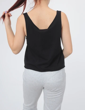 Top Guess, negru