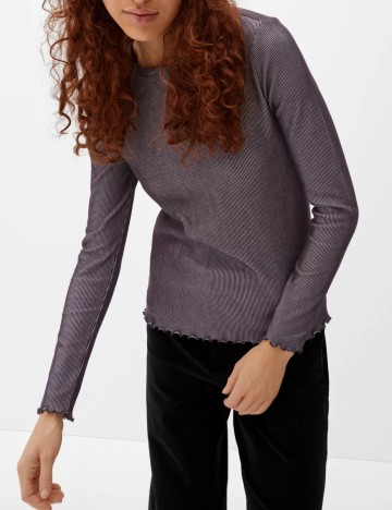 
						Bluza Q/S, mov