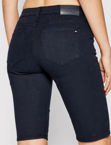 Pantaloni scurti Tommy Hilfiger, bleumarin