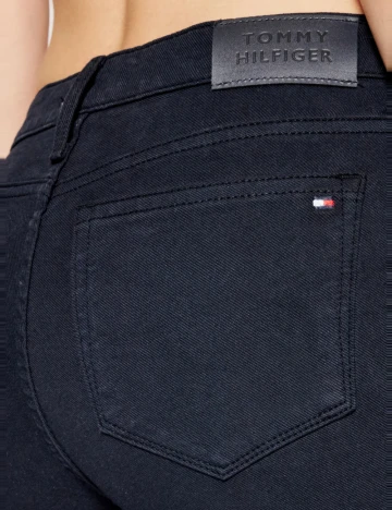 Pantaloni scurti Tommy Hilfiger, bleumarin