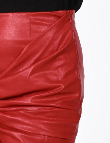 Fusta Zara, rosu Rosu