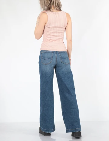 Maiou American Eagle, roz
