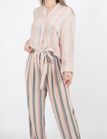 
						Camasa American Eagle, roz pal